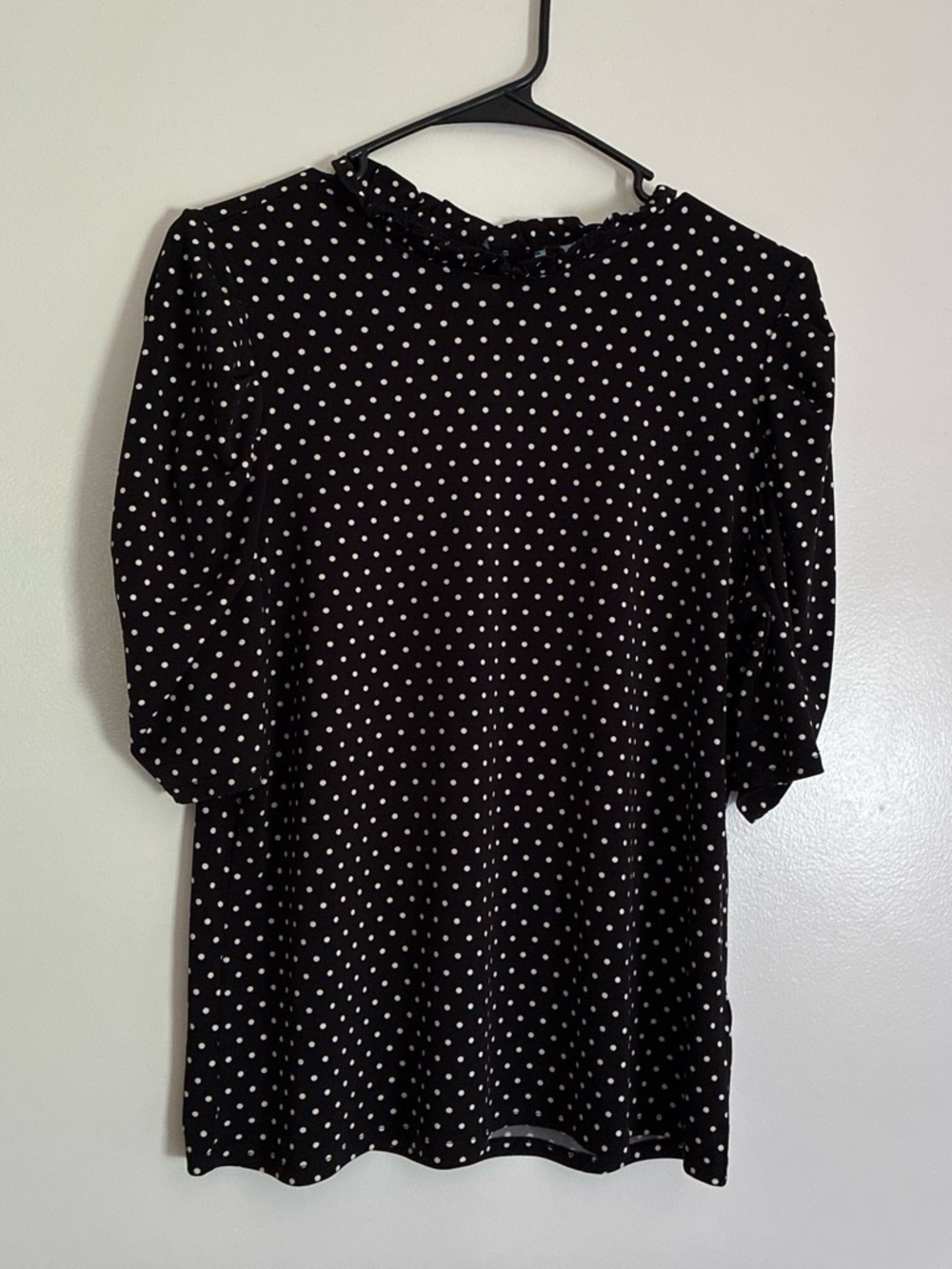 CeCe Black and White Polka Dot Puff Sleeve Top